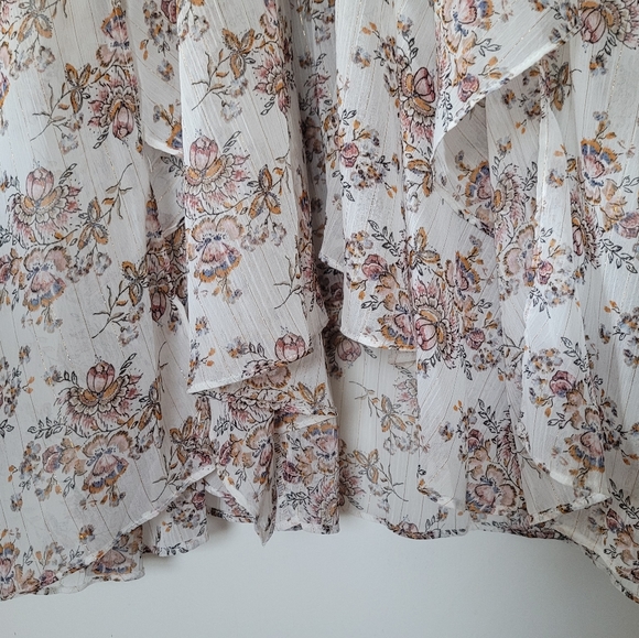 Express Metallic Floral Flutter Sleeve Midi Dress - Picture 6 of 6